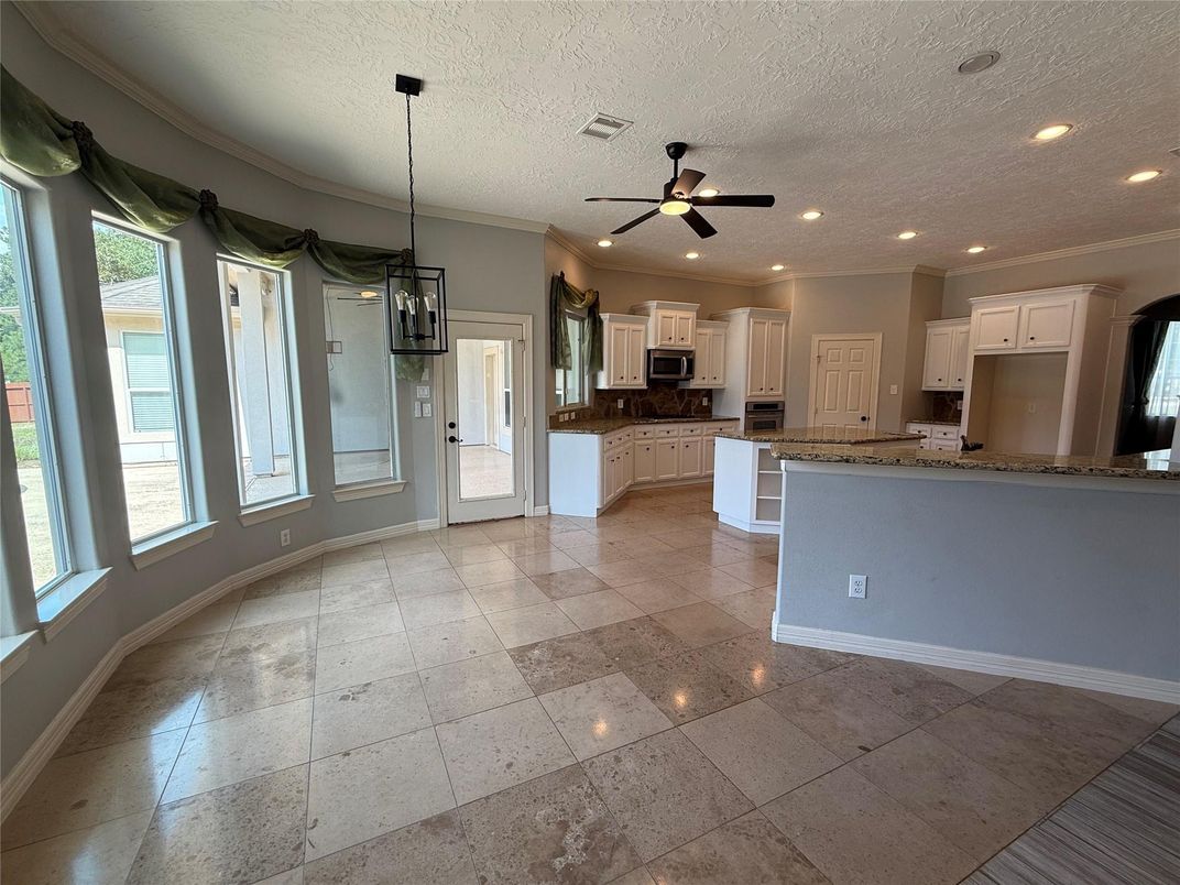 Empty room, Interior, Kitchen, Pendant Lights, Recessed Lighting