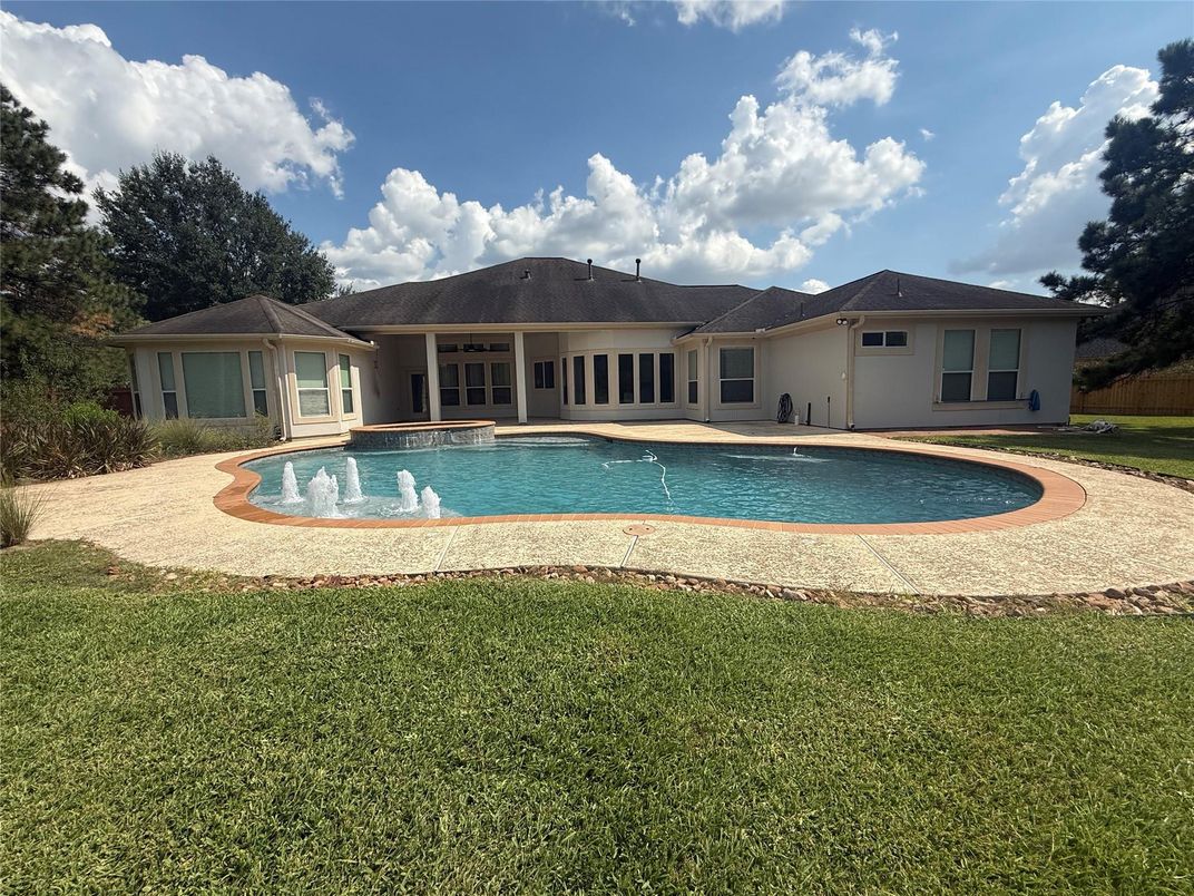 Backyard, Exterior, Pool