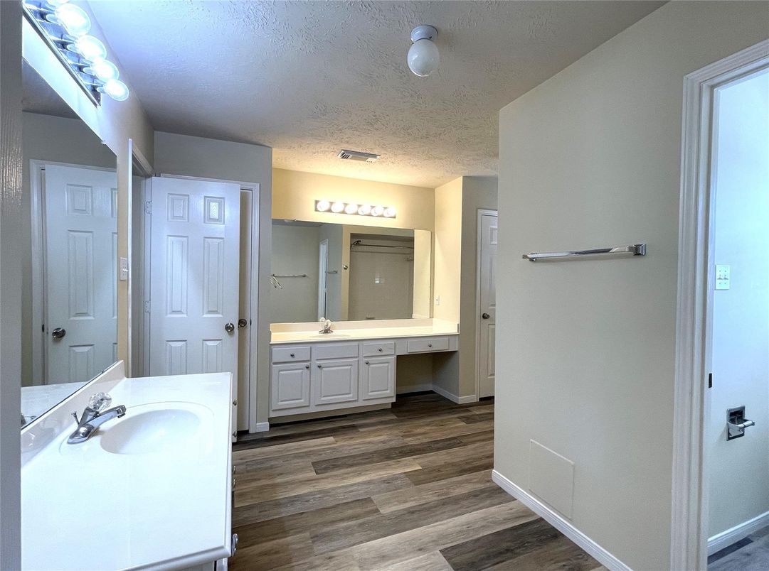 Bathroom, Dual Sink Vanities, Interior, Wood Texture Flooring