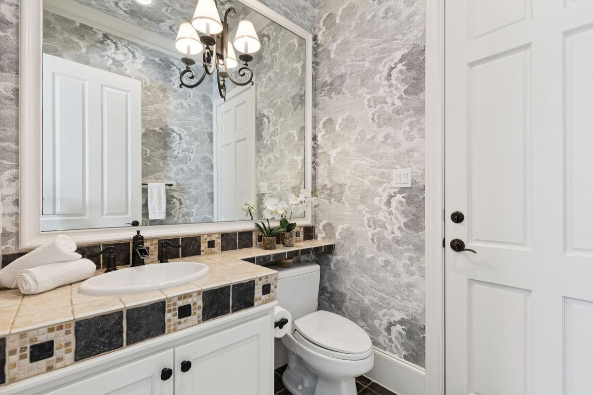 Bathroom, Interior, Tile Countertops