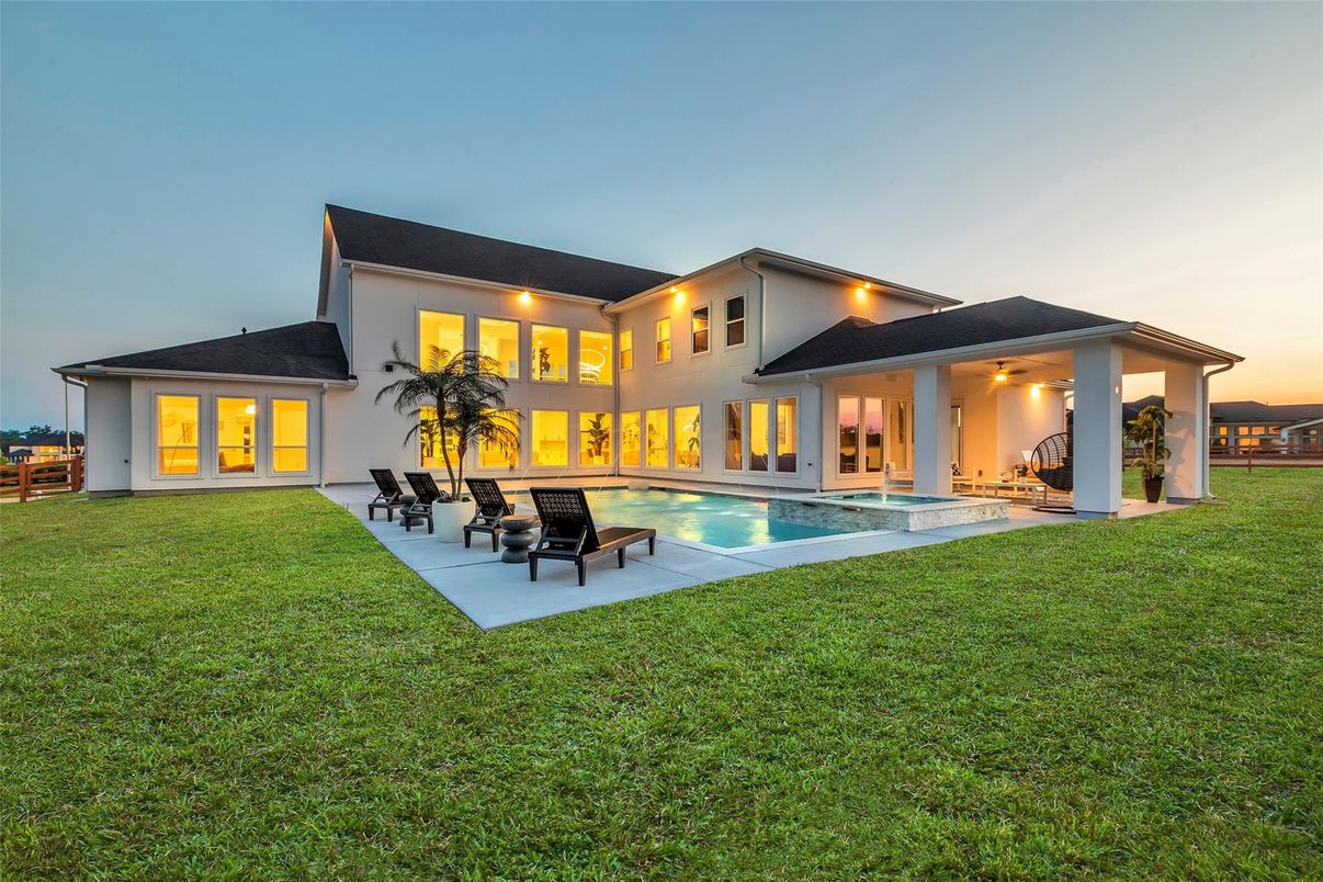 Backyard, Exterior, Pool