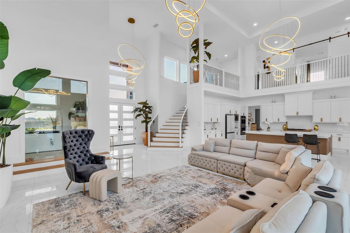 Interior, Kitchen, Living room, Marble, Pendant Lights, Recessed Lighting