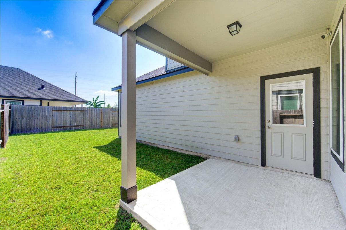 Backyard, Exterior