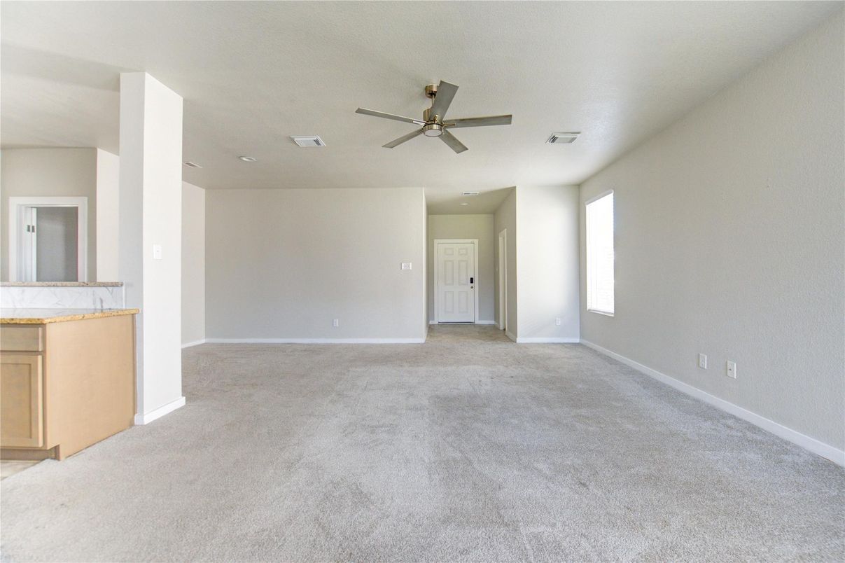 Empty room, Interior, Recessed Lighting