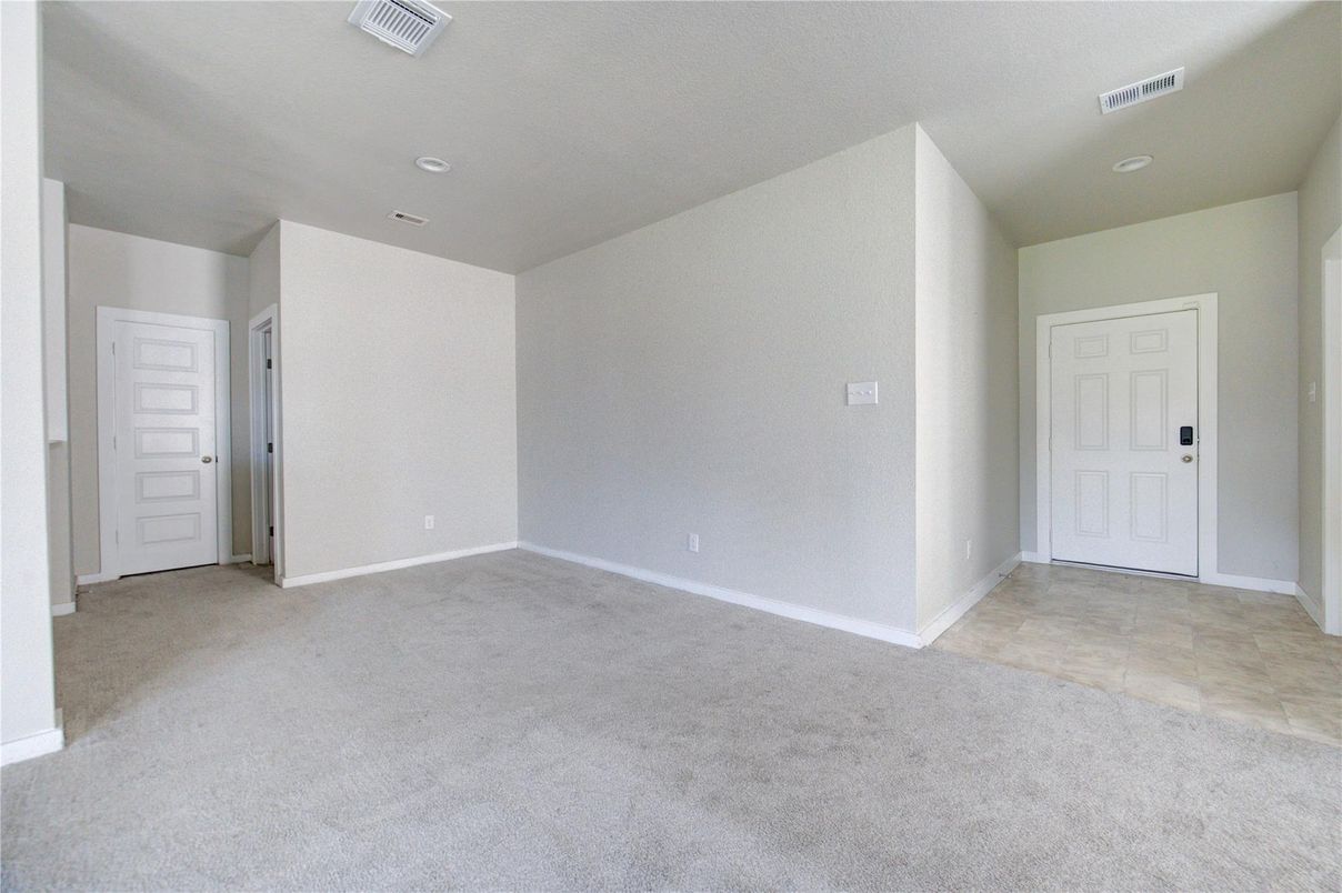 Empty room, Interior, Recessed Lighting