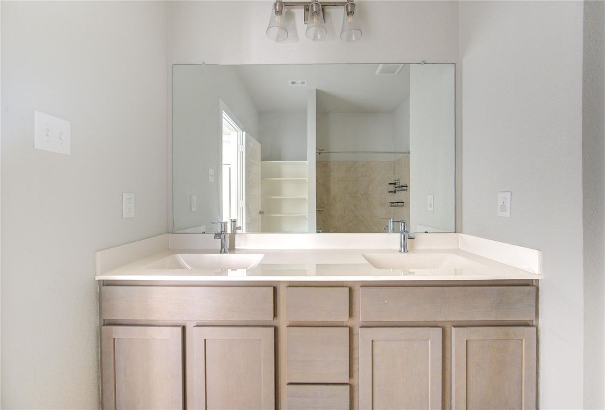 Bathroom, Dual Sink Vanities, Interior