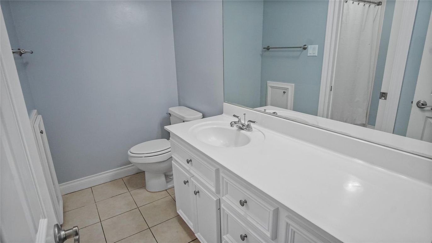 Bathroom, Interior