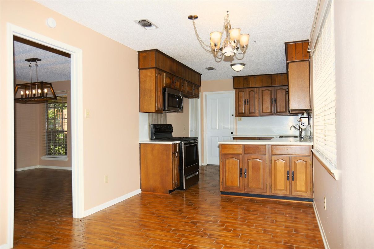 Chandelier, Interior, Kitchen, Pendant Lights, Wood Texture Flooring