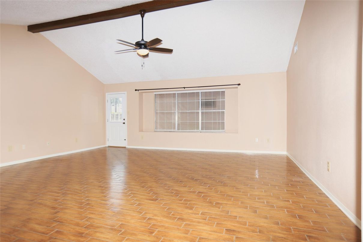 Empty room, Interior, Wooden Beams, Wood Texture Flooring
