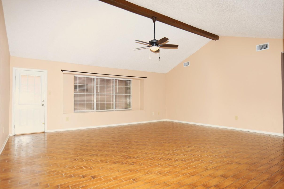 Empty room, Interior, Wooden Beams, Wood Texture Flooring