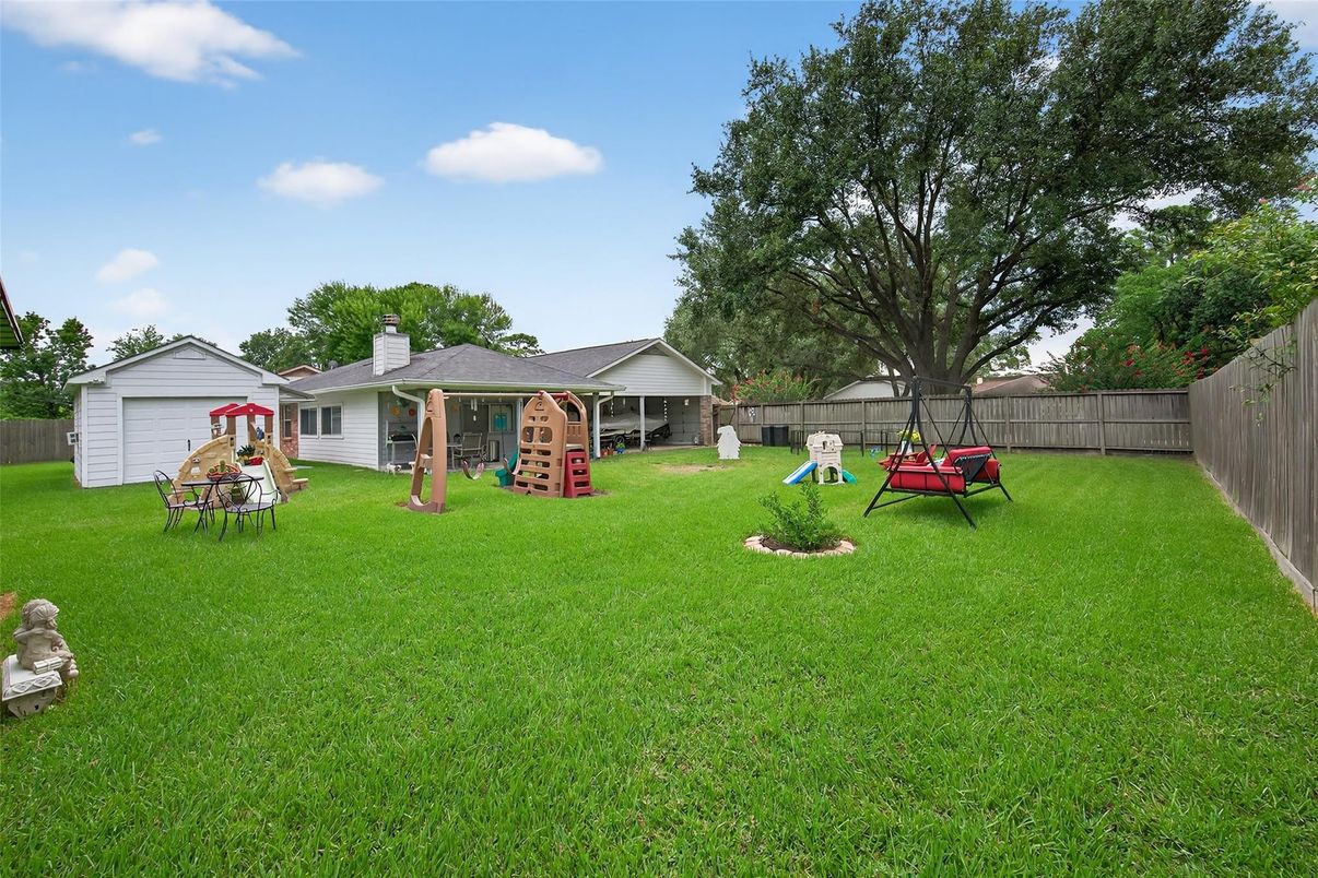 Backyard, Exterior, Playground