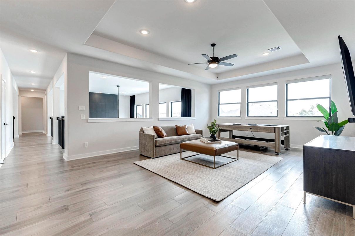 Billiard Table, Game Room, Interior, Living room, Recessed Lighting, Wood Texture Flooring