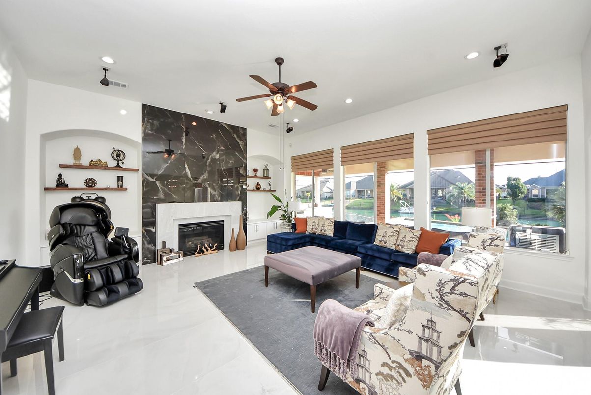 Fireplace, Interior, Living room, Recessed Lighting