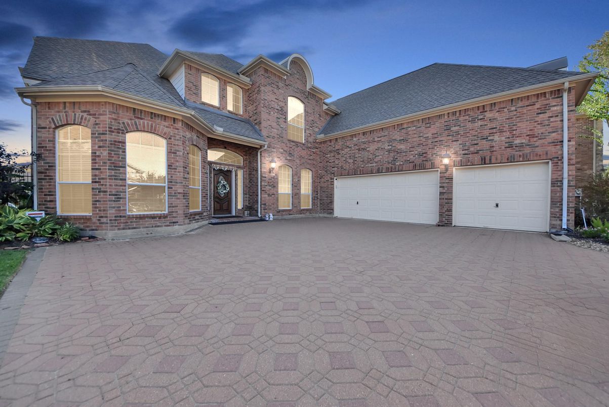 Attached, Exterior, Facade, Brick Facade, Brick Traditional