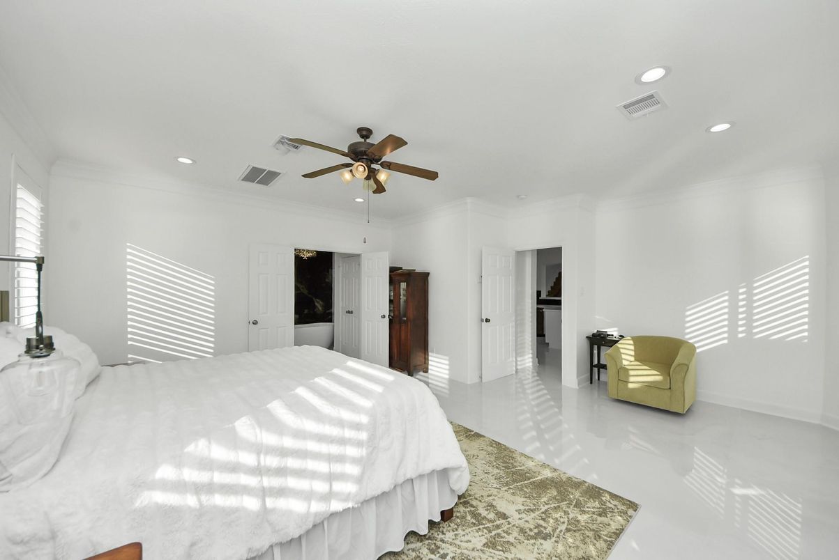 Bedroom, Interior, Recessed Lighting