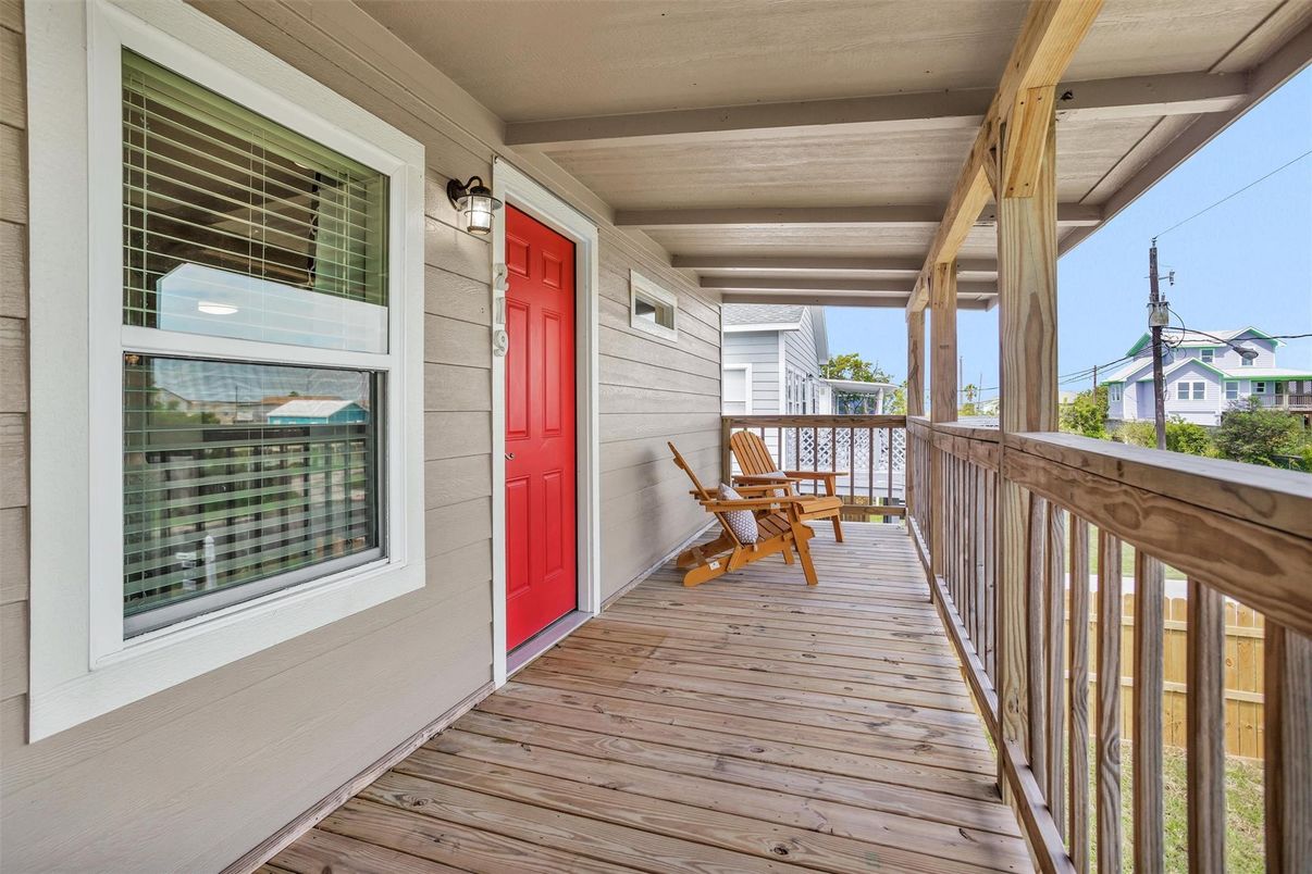 Exterior, Wood Texture Flooring