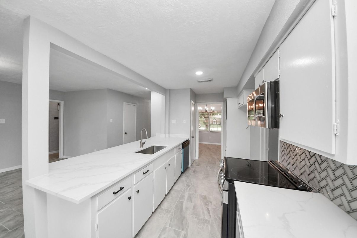 Interior, Kitchen, Recessed Lighting, Wood Texture Flooring