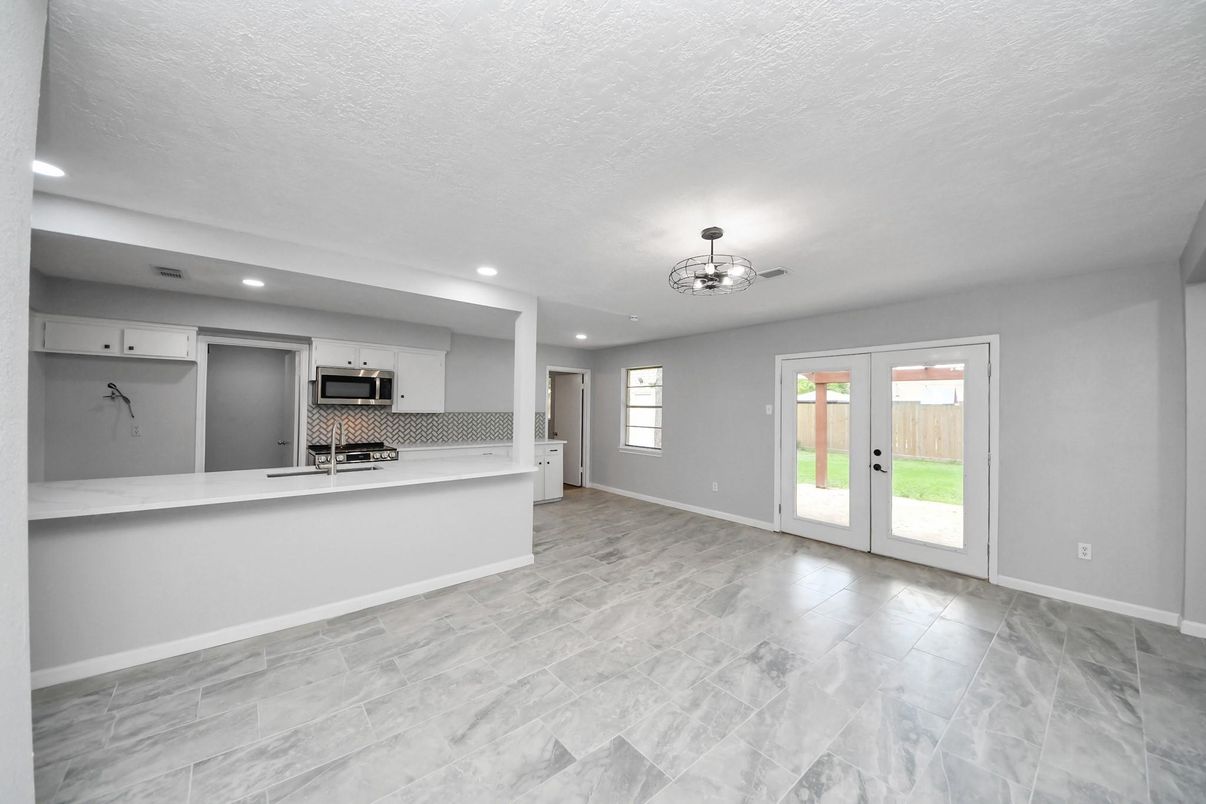 Chandelier, Interior, Kitchen, Recessed Lighting