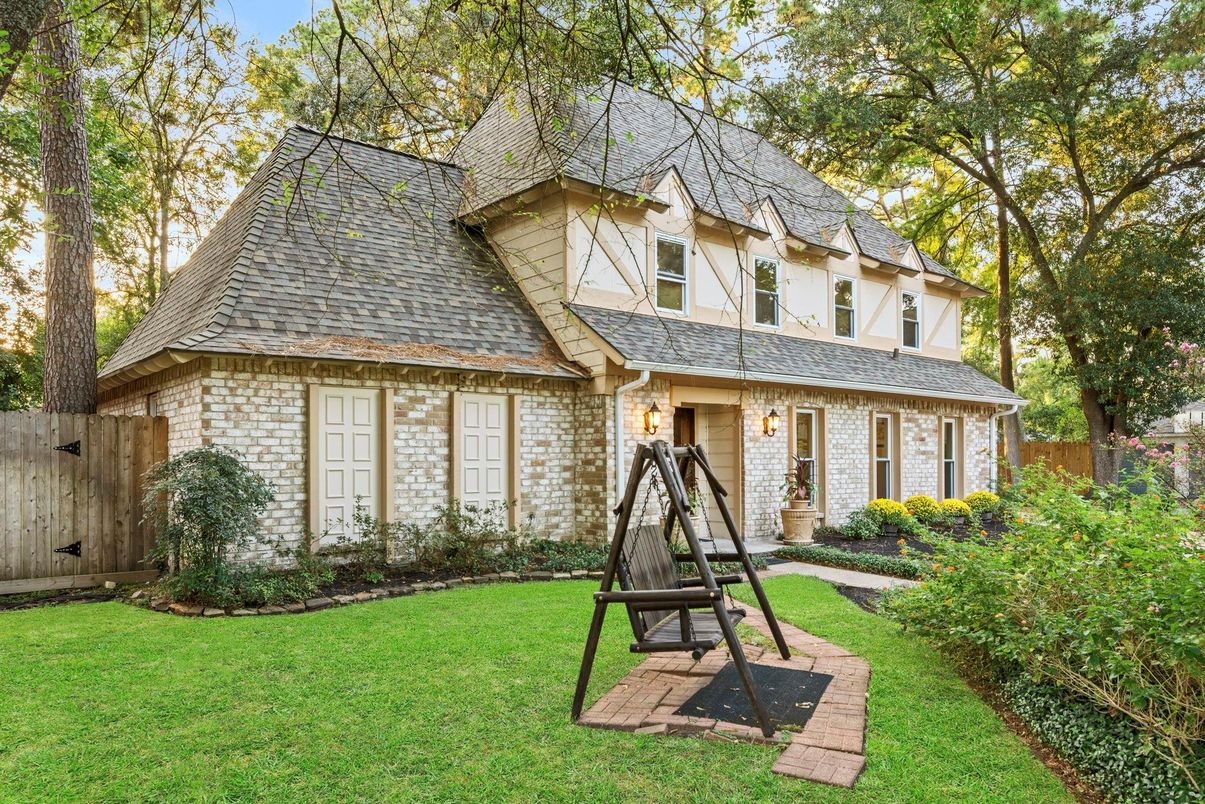 Backyard, Exterior, Facade, Brick Facade, Tudor Revival
