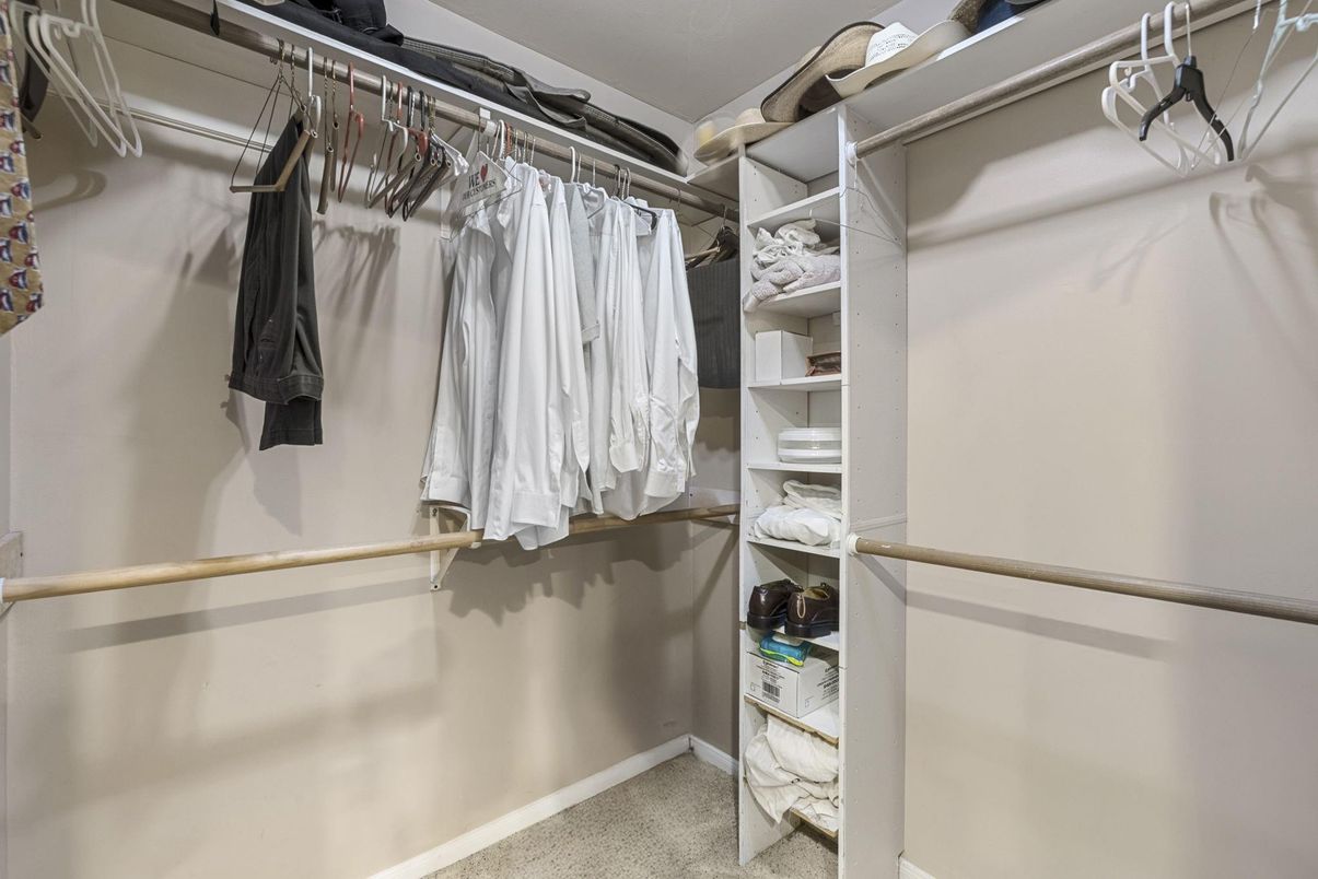 Interior, Walk-in Closets