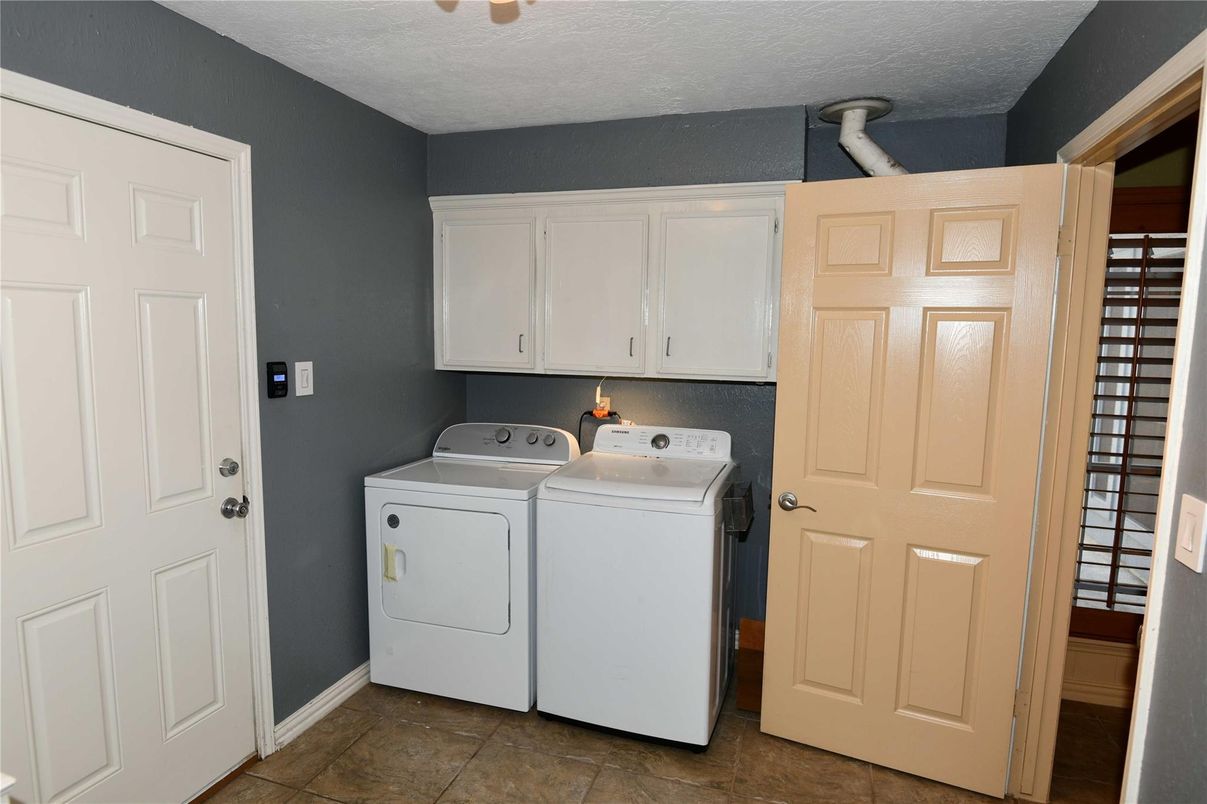 Interior, Washer