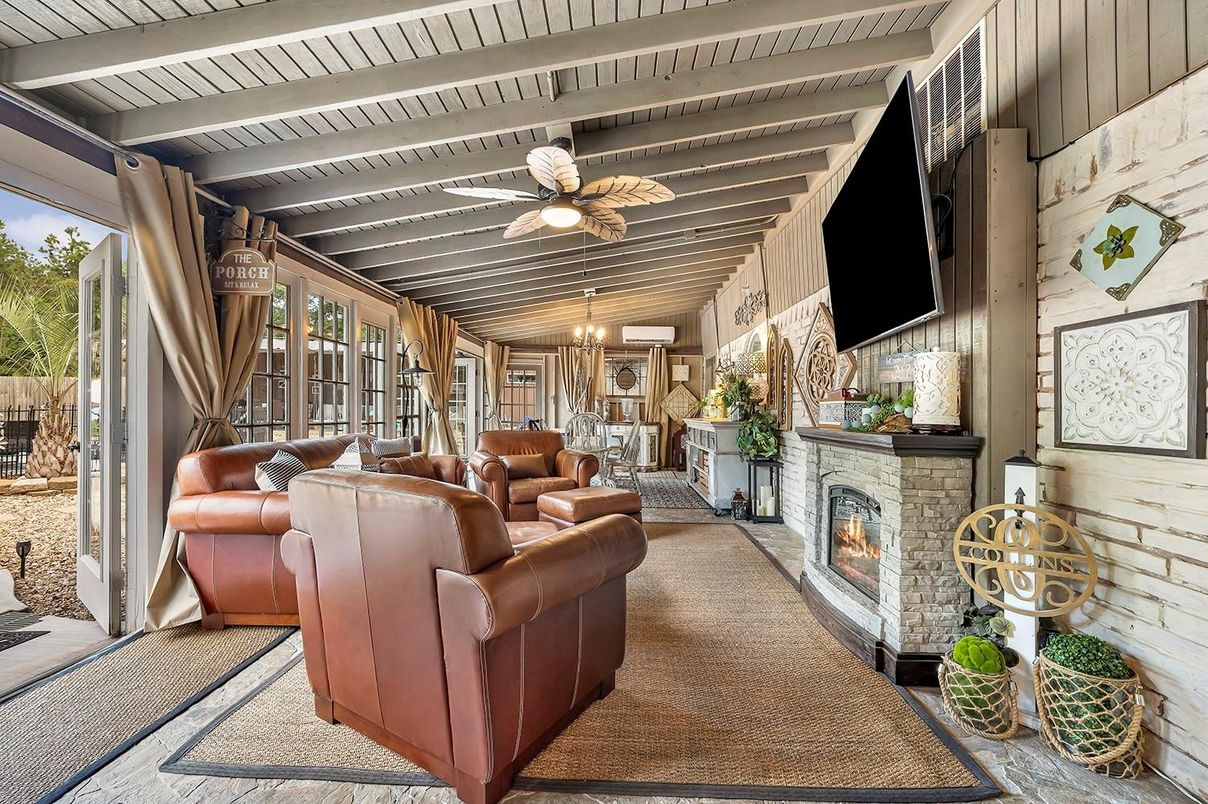 Fireplace, Interior, Living room