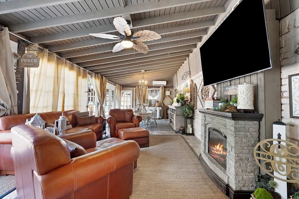 Chandelier, Dining room, Fireplace, Interior, Living room