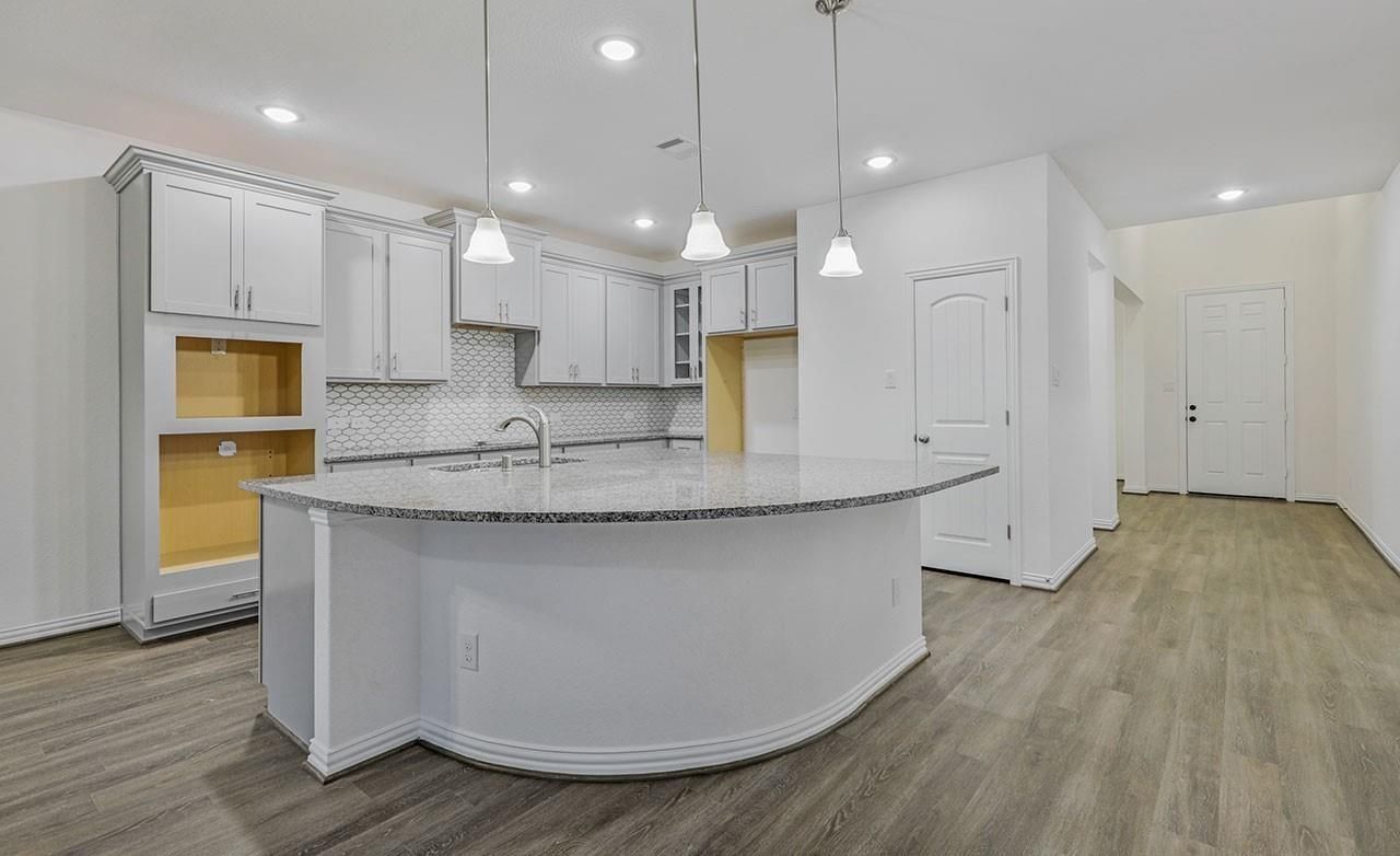 Interior, Kitchen, Pendant Lights, Recessed Lighting, Wood Texture Flooring