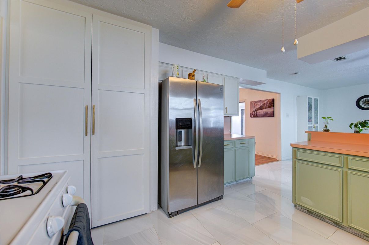 Interior, Kitchen, Stainless Steel Appliances