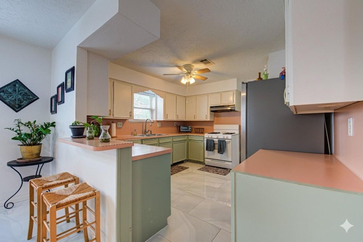Interior, Kitchen, Stainless Steel Appliances