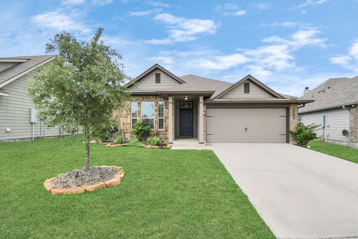 Attached, Backyard, Exterior, Facade, Ranch