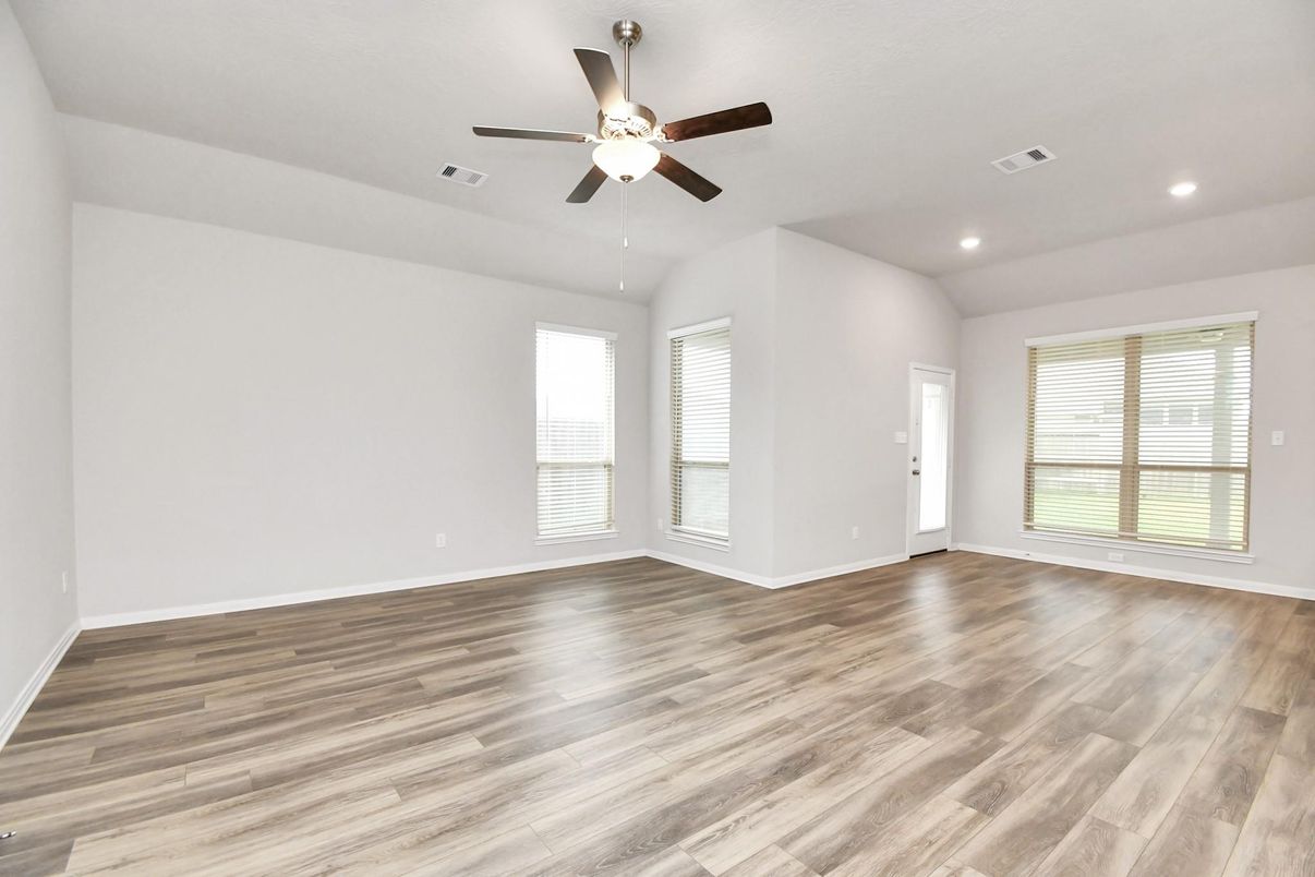 Empty room, Interior, Recessed Lighting, Wood Texture Flooring