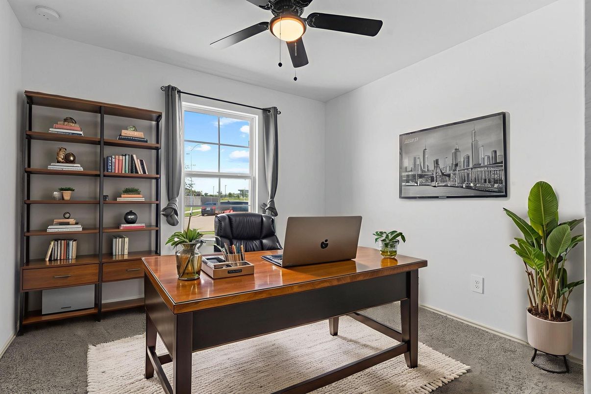 Home Office, Interior