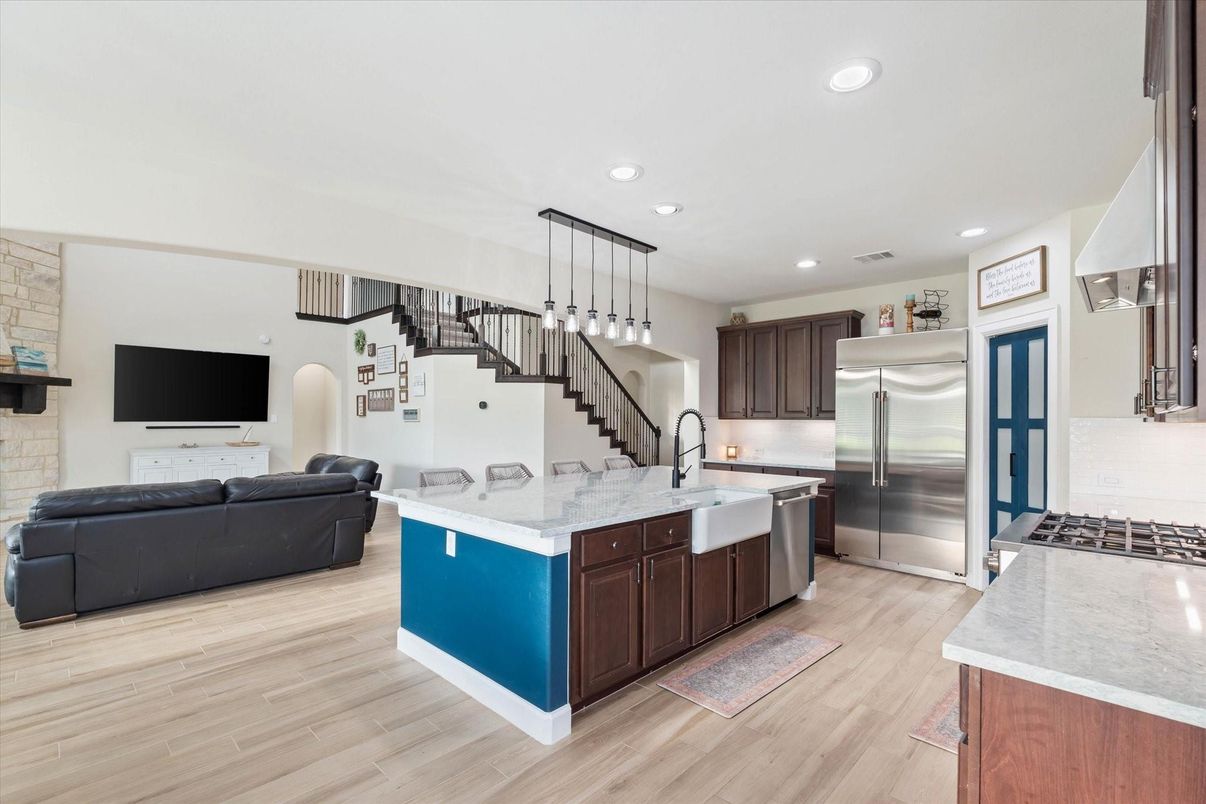 Interior, Kitchen, Living room, Pendant Lights, Recessed Lighting, Stainless Steel Appliances, Wood Texture Flooring