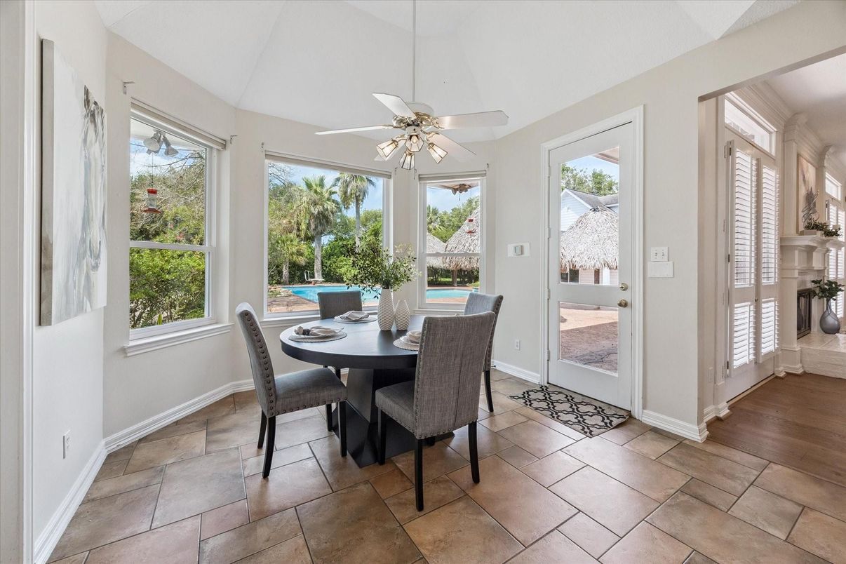 Dining room, Interior, Wood Texture Flooring