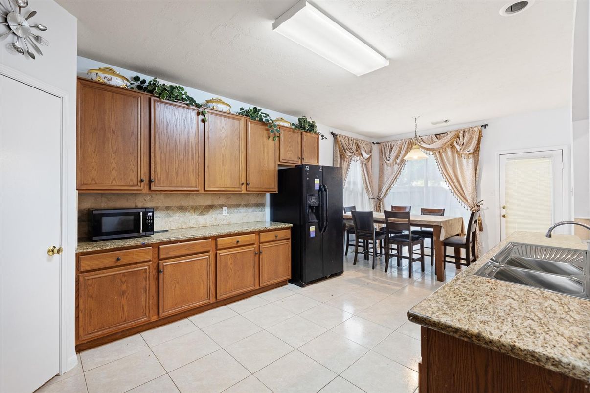Dining room, Interior, Kitchen, Pendant Lights