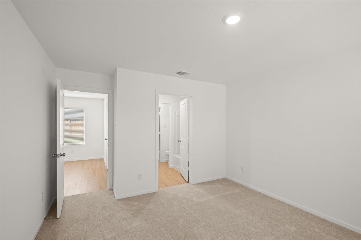 Empty room, Interior, Recessed Lighting