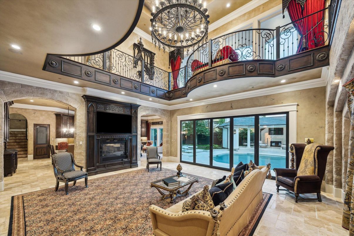 Fireplace, Interior, Living room, Recessed Lighting