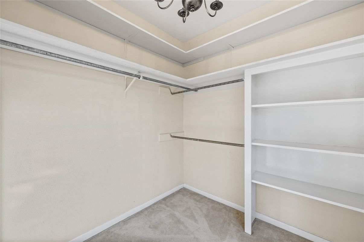 Interior, Walk-in Closets