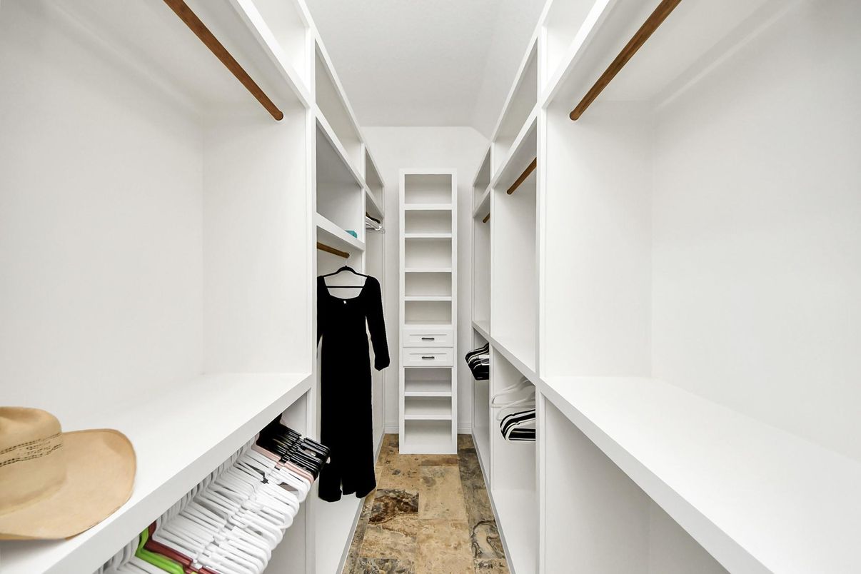 Interior, Walk-in Closets, Wood Texture Flooring