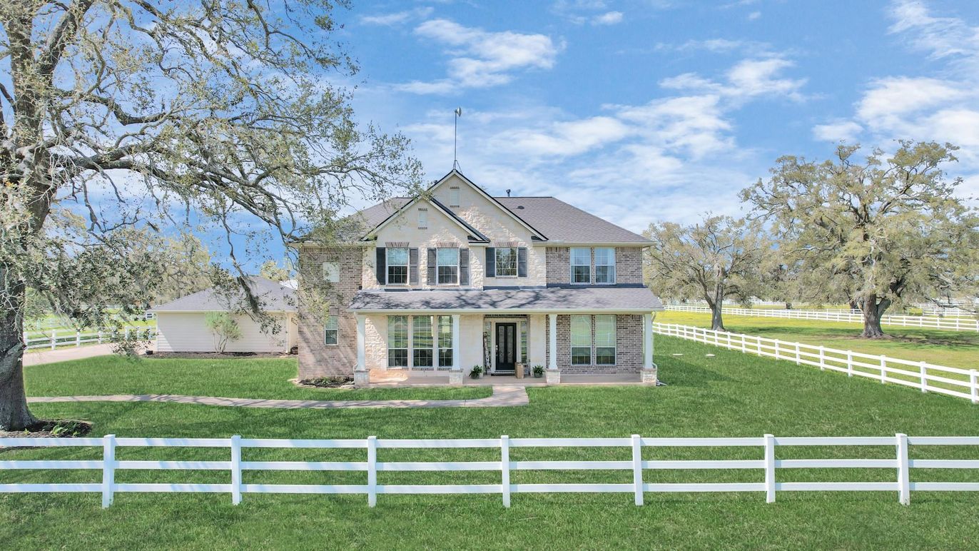 Backyard, Exterior, Facade, Georgian