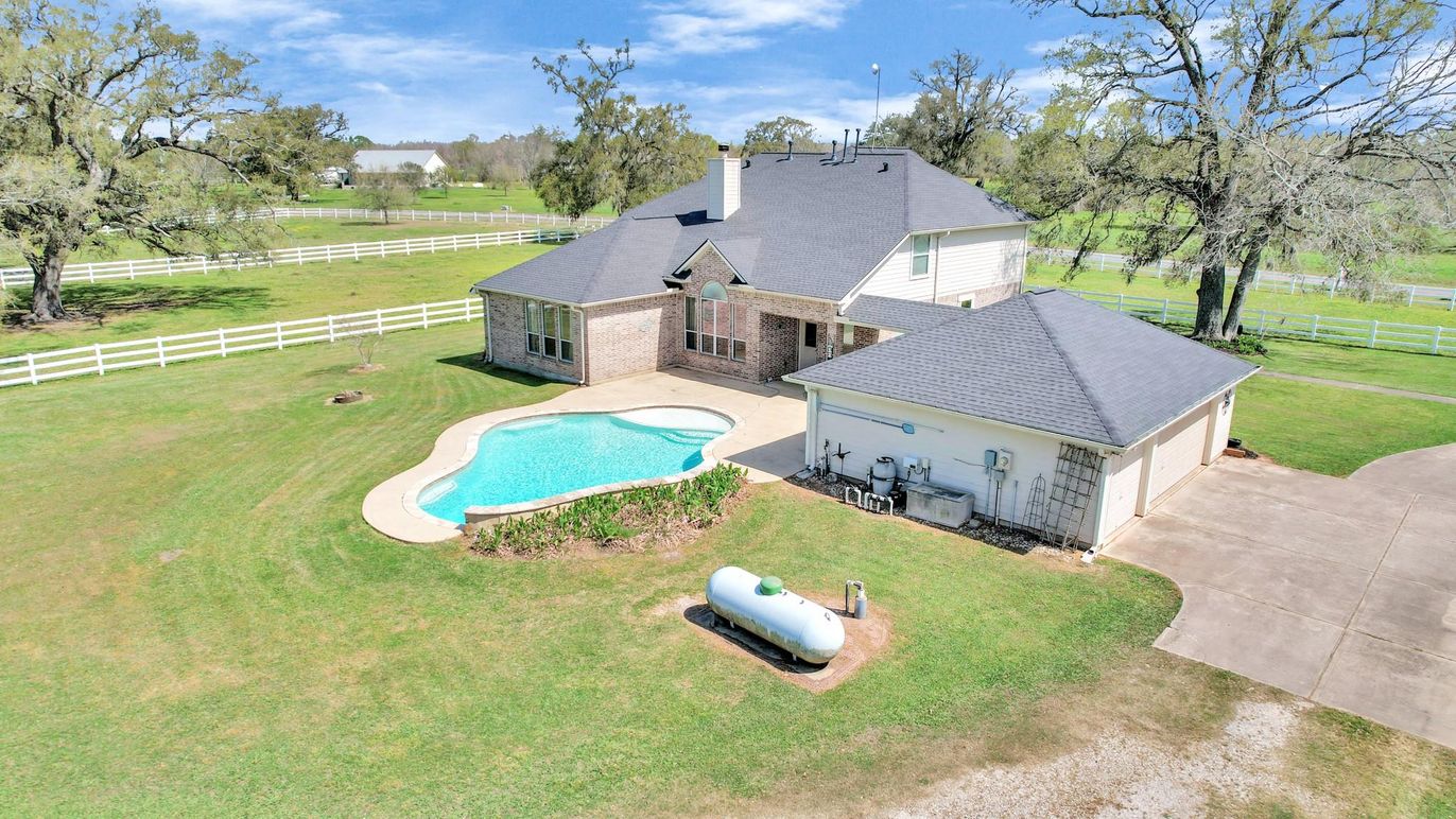 Backyard, Exterior, Pool
