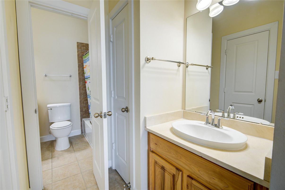 Bathroom, Interior