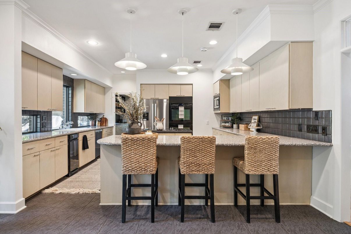 Interior, Kitchen, Pendant Lights, Recessed Lighting, Stainless Steel Appliances