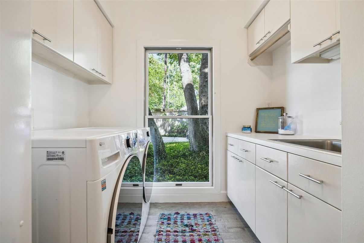 Interior, Washer