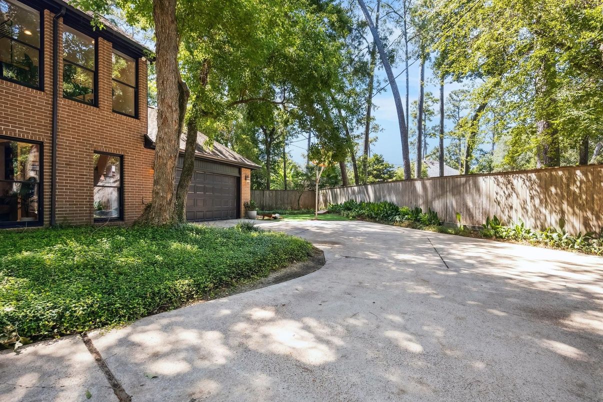 Backyard, Detached Garage, Exterior