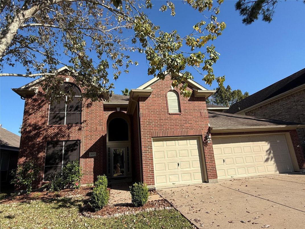 Attached, Exterior, Facade, Brick Facade, Brick Traditional