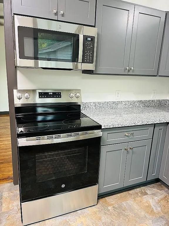Interior, Kitchen, Stainless Steel Appliances