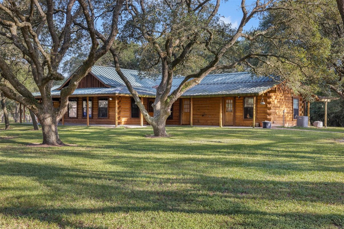Backyard, Exterior, Solar Panels