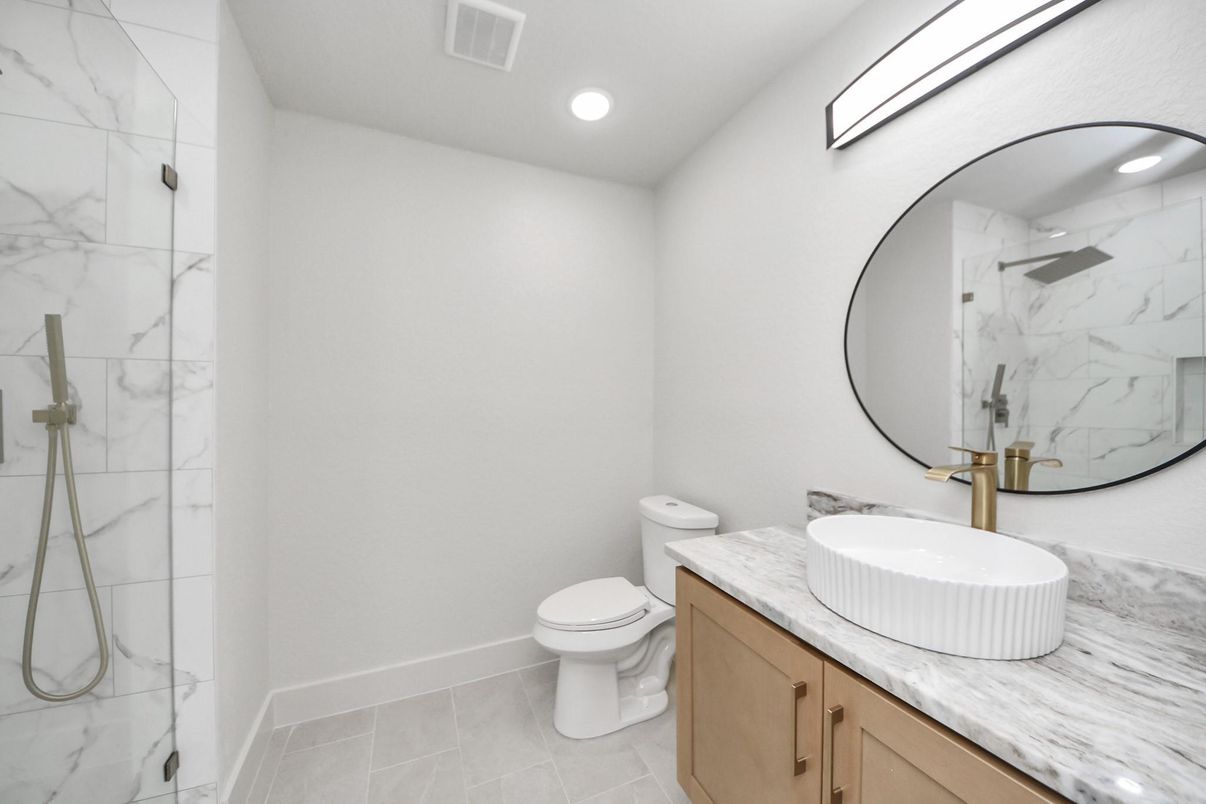 Bathroom, Interior, Marble Walls, Recessed Lighting